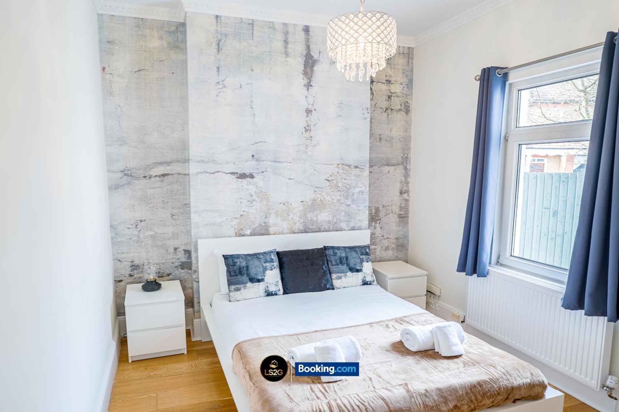 Stunning House By Ls2G Short Lets & Serviced Accommodation Greater London With Free Wifi Buitenkant foto