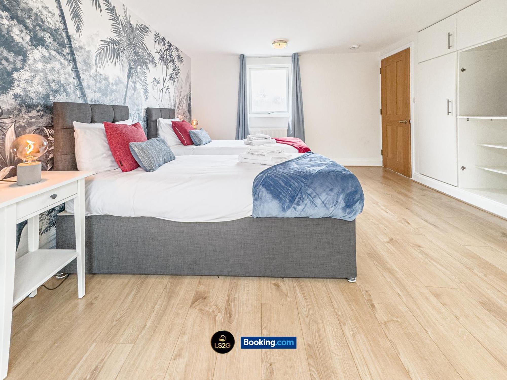 Stunning House By Ls2G Short Lets & Serviced Accommodation Greater London With Free Wifi Buitenkant foto